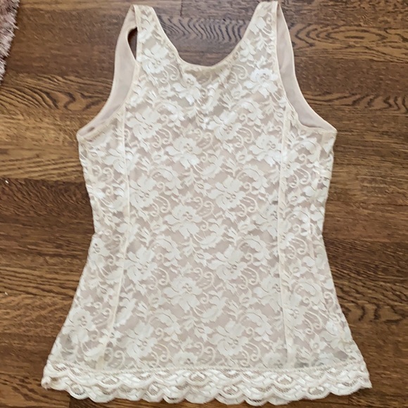 Express tank top lined w/lace overlay  Nice weight - Picture 7 of 9